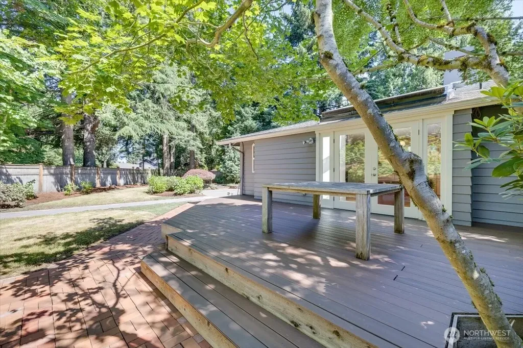 8510 SE 72nd Street Mercer Island WA 98040
