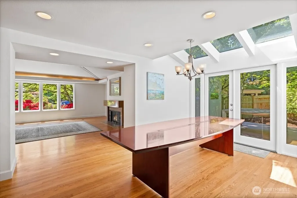 8510 SE 72nd Street Mercer Island WA 98040