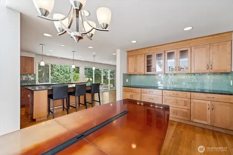 8510 SE 72nd Street Mercer Island WA 98040
