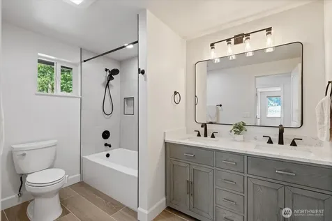 8510 SE 72nd Street Mercer Island WA 98040