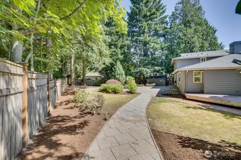 8510 SE 72nd Street Mercer Island WA 98040