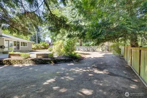8510 SE 72nd Street Mercer Island WA 98040