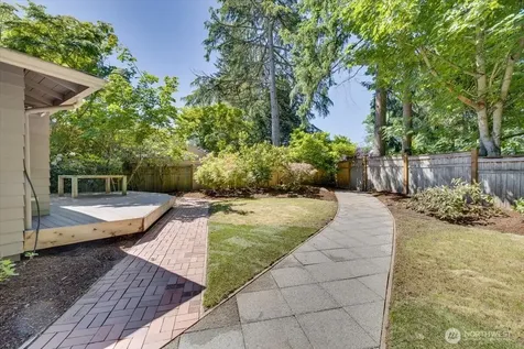 8510 SE 72nd Street Mercer Island WA 98040