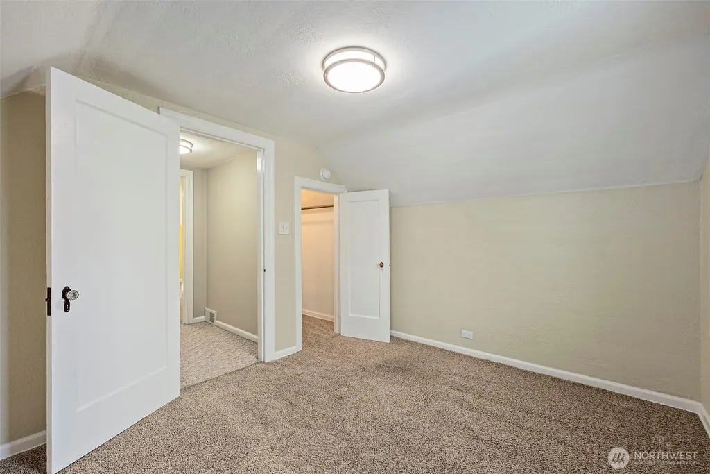 1120 N Montgomery Avenue Bremerton WA 98312