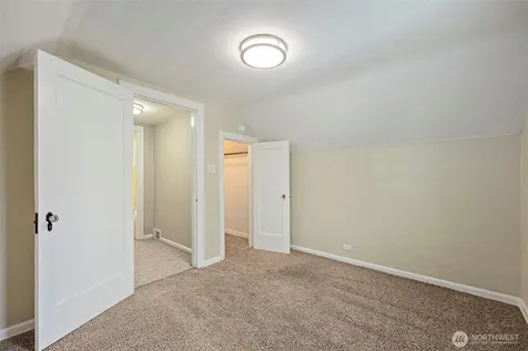 1120 N Montgomery Avenue Bremerton WA 98312