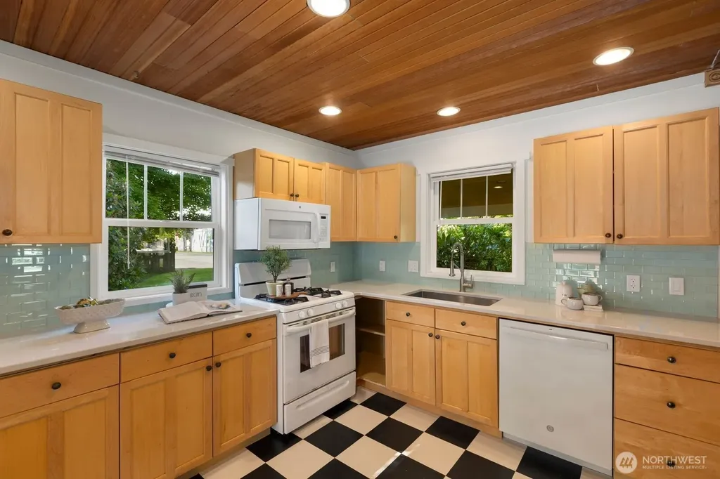 33917 SE 43rd Street Fall City WA 98024