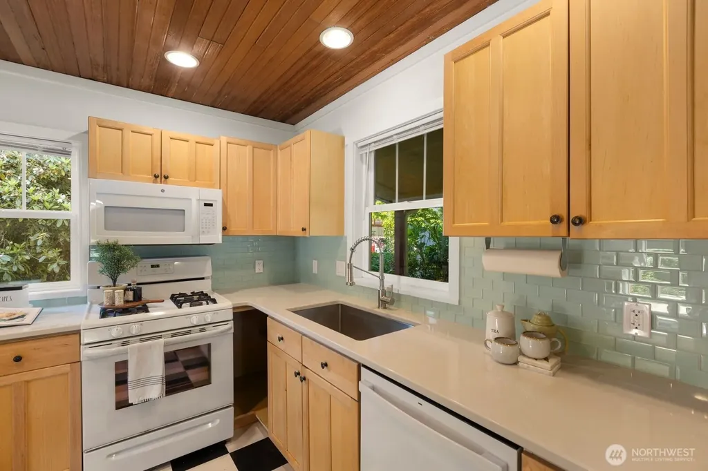33917 SE 43rd Street Fall City WA 98024