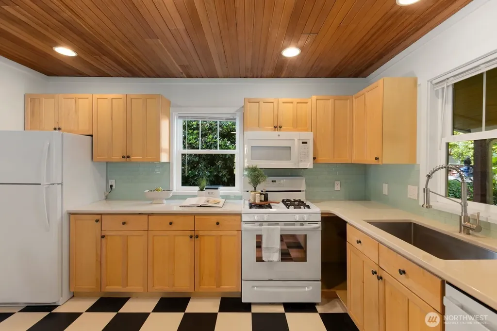 33917 SE 43rd Street Fall City WA 98024