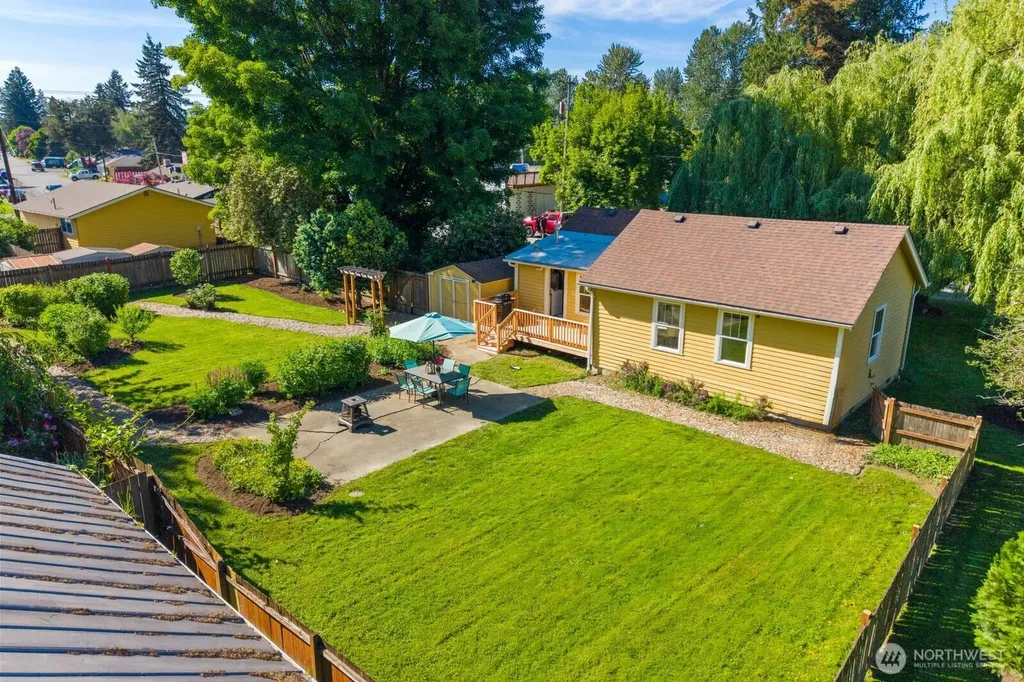33917 SE 43rd Street Fall City WA 98024