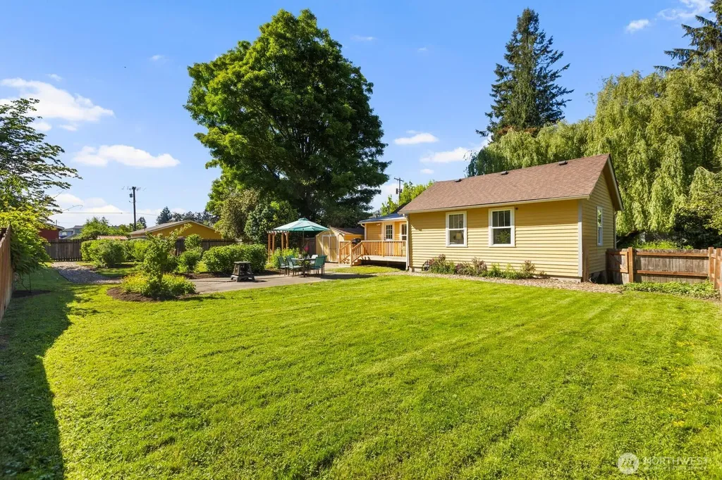 33917 SE 43rd Street Fall City WA 98024