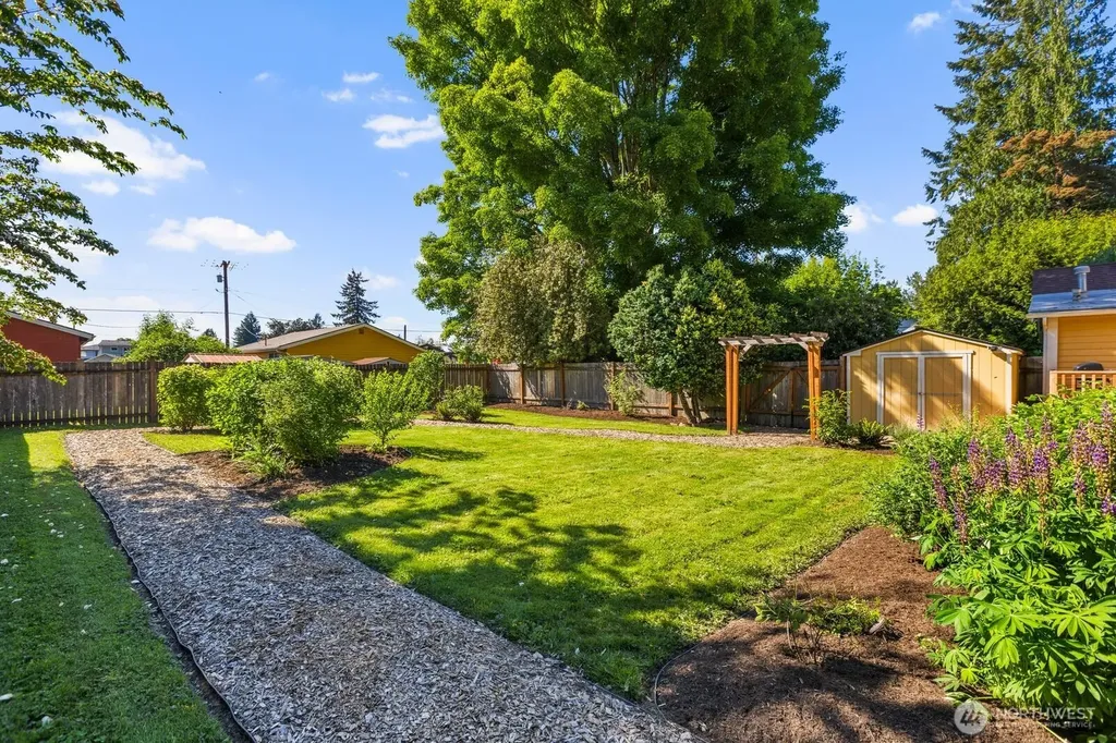 33917 SE 43rd Street Fall City WA 98024