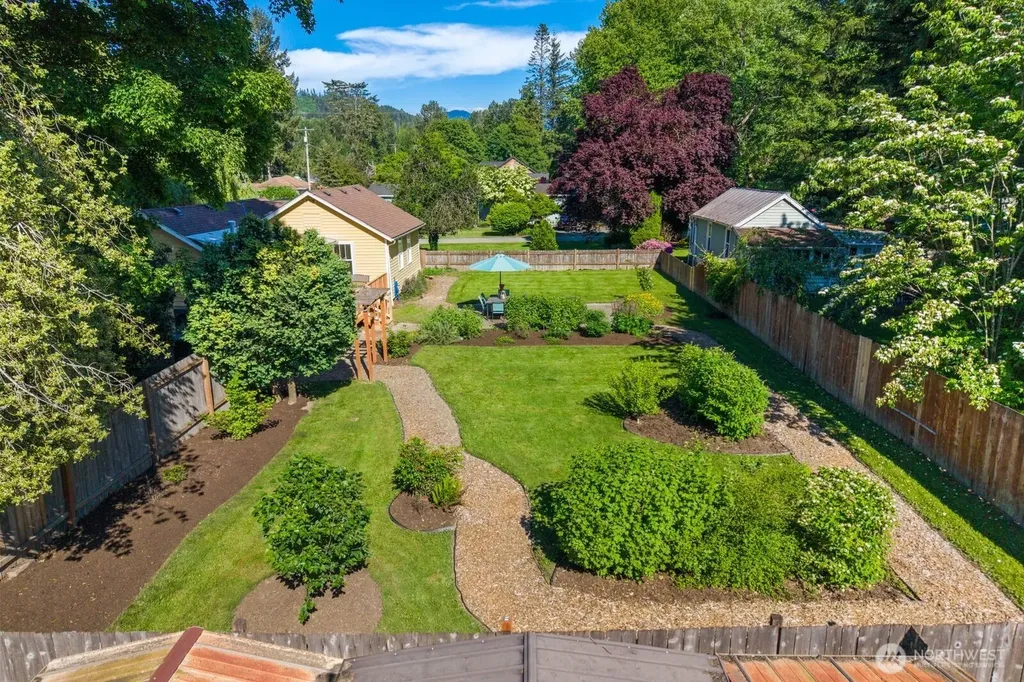 33917 SE 43rd Street Fall City WA 98024