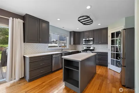 11705 126th Street Ct E Puyallup WA 98374