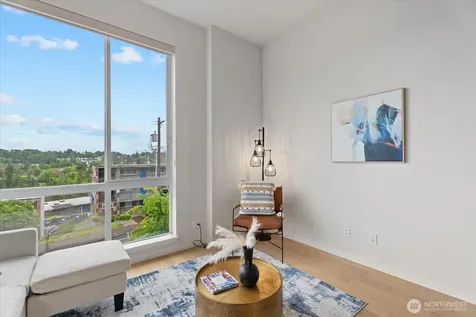 3104 SW Avalon Way Seattle WA 98126