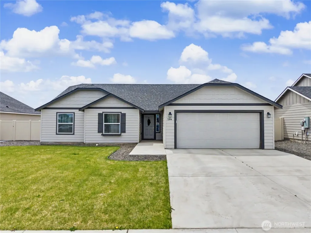 204 Royal Palm Drive Moses Lake WA 98837