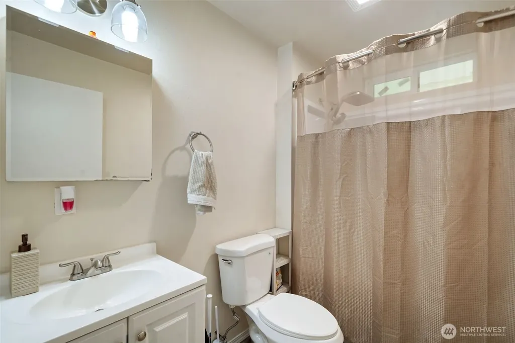 543 E Hazel Street Shelton WA 98584