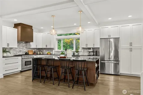 8636 NE Belle Hill Lane Bainbridge Island WA 98110
