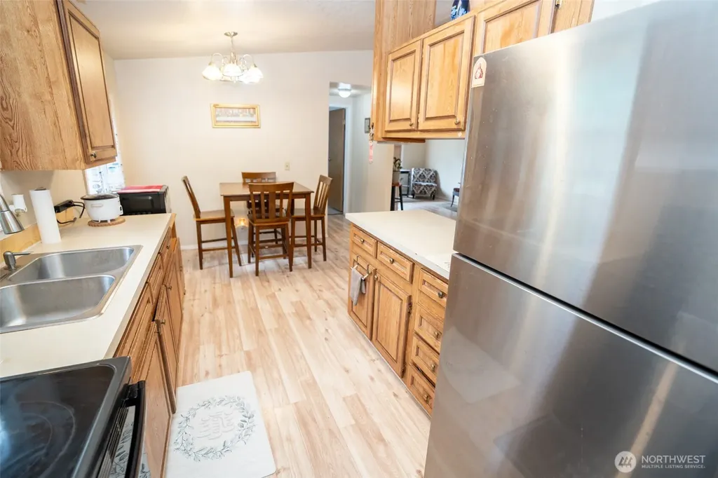 670 N Duckabush Drive N Hoodsport WA 98548