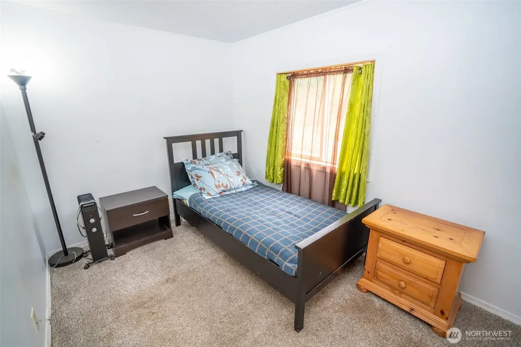 670 N Duckabush Drive N Hoodsport WA 98548