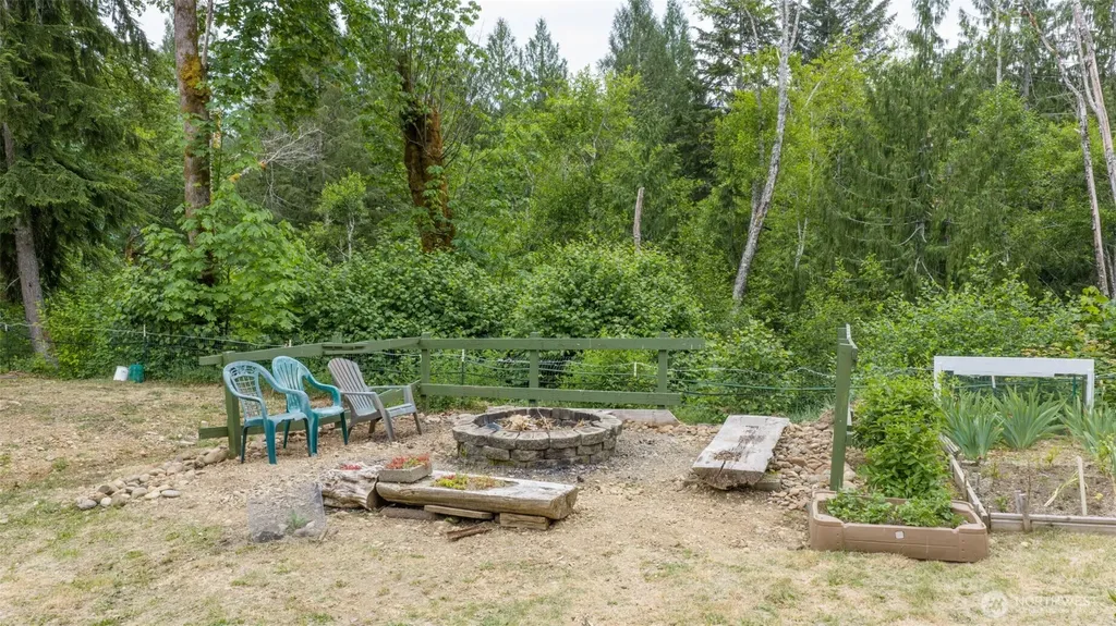 670 N Duckabush Drive N Hoodsport WA 98548