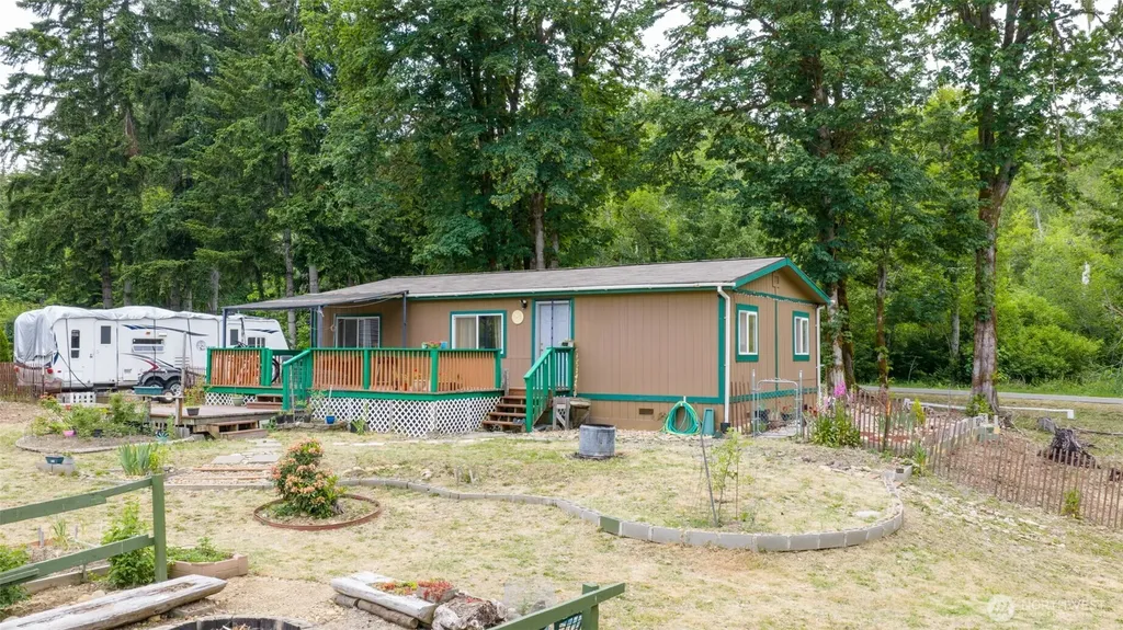 670 N Duckabush Drive N Hoodsport WA 98548