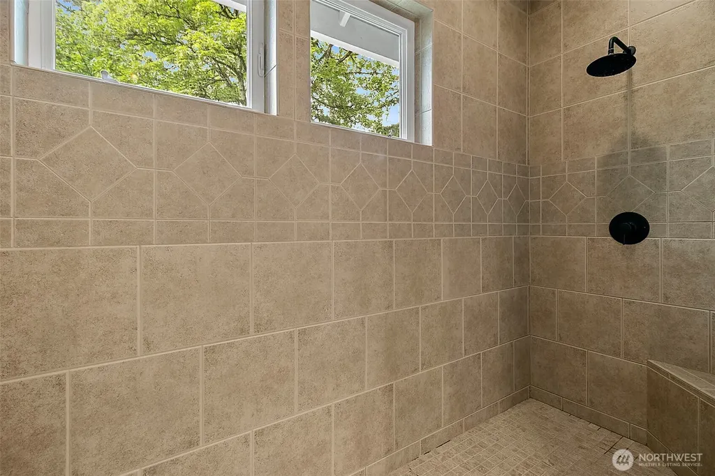 6407 282nd Avenue SE Issaquah WA 98027