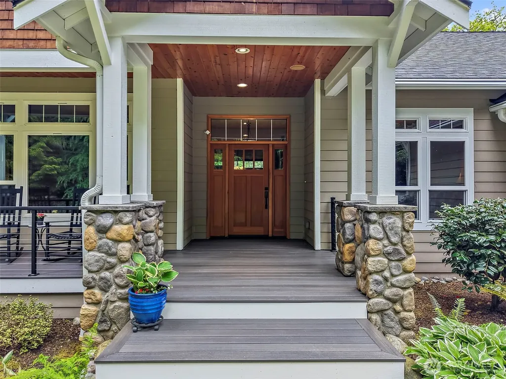 6407 282nd Avenue SE Issaquah WA 98027