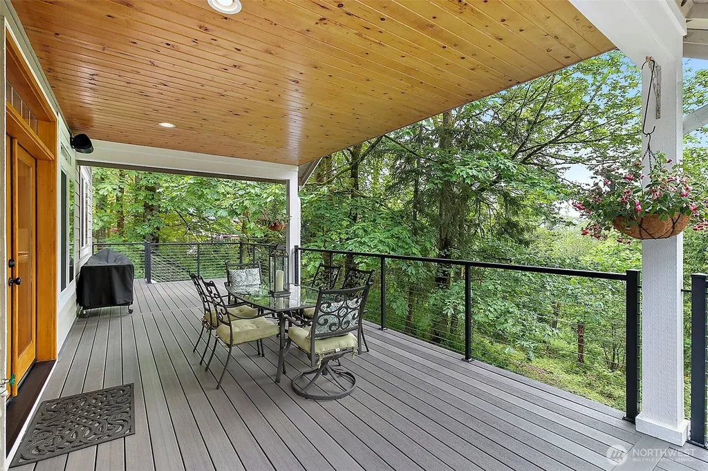6407 282nd Avenue SE Issaquah WA 98027