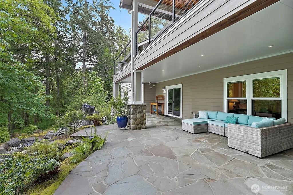 6407 282nd Avenue SE Issaquah WA 98027
