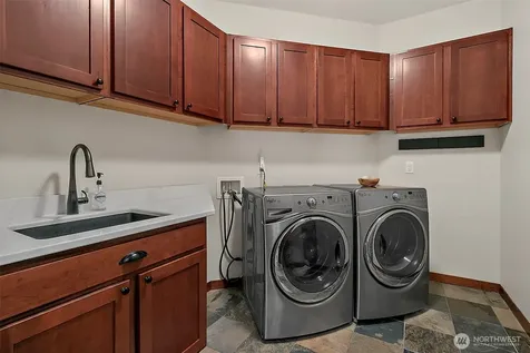6407 282nd Avenue SE Issaquah WA 98027