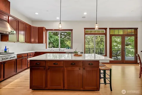 6407 282nd Avenue SE Issaquah WA 98027