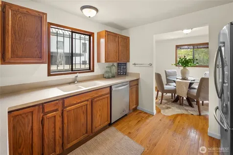 1710 30th Avenue Seattle WA 98122