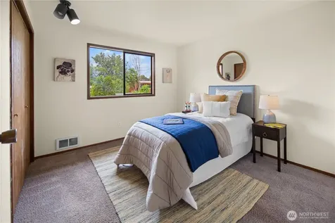 1710 30th Avenue Seattle WA 98122