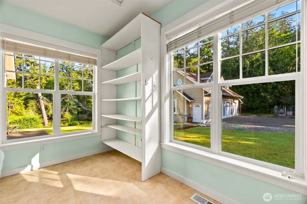 1800 E South Island Drive Shelton WA 98584