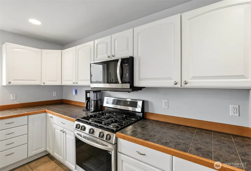 18412 95th Avenue Ct E Puyallup WA 98375