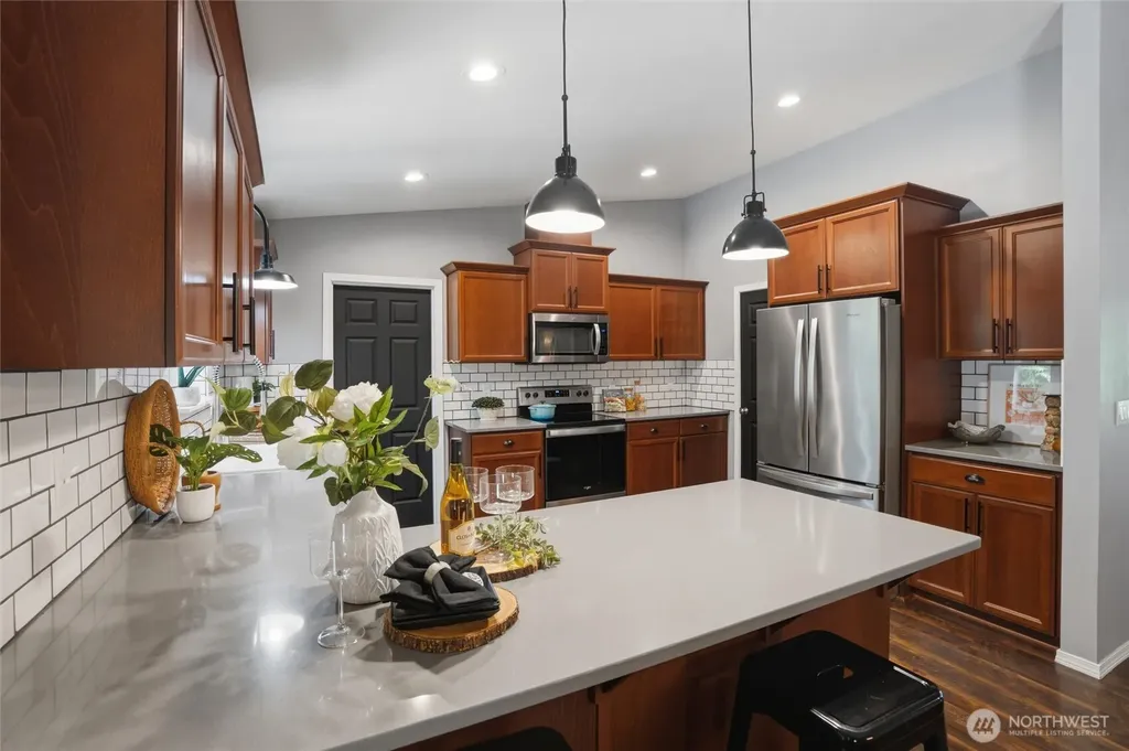 86 Rainier Lane Port Ludlow WA 98365