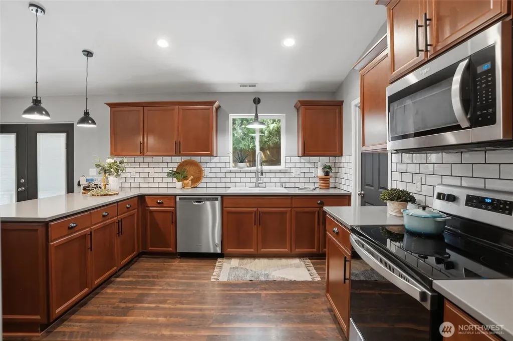 86 Rainier Lane Port Ludlow WA 98365