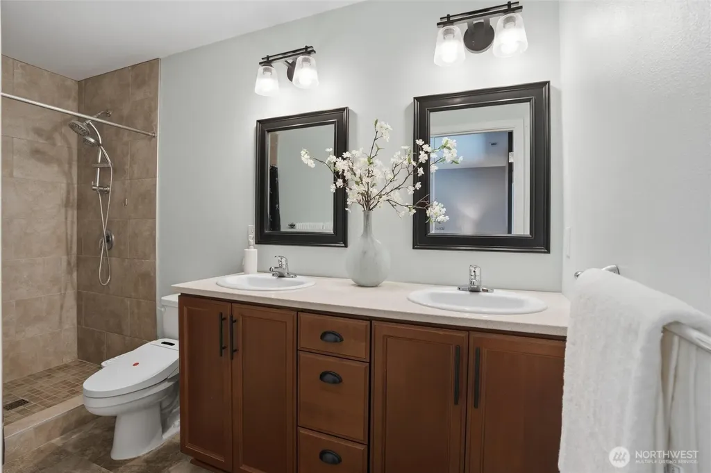 86 Rainier Lane Port Ludlow WA 98365