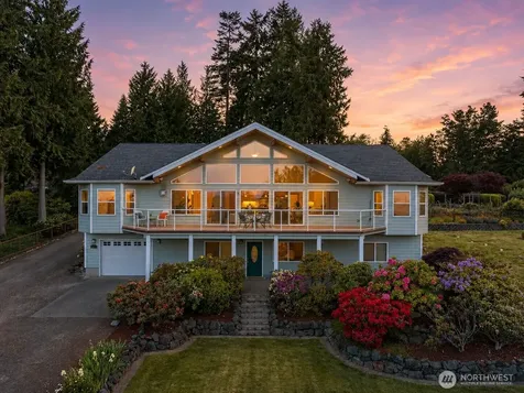 8151 E Seaview Drive Port Orchard WA 98366