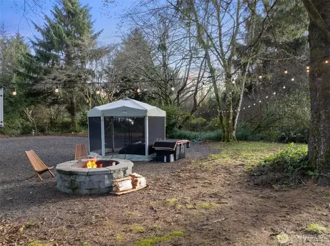 337 Mast Ave NW Ocean Shores WA 98569
