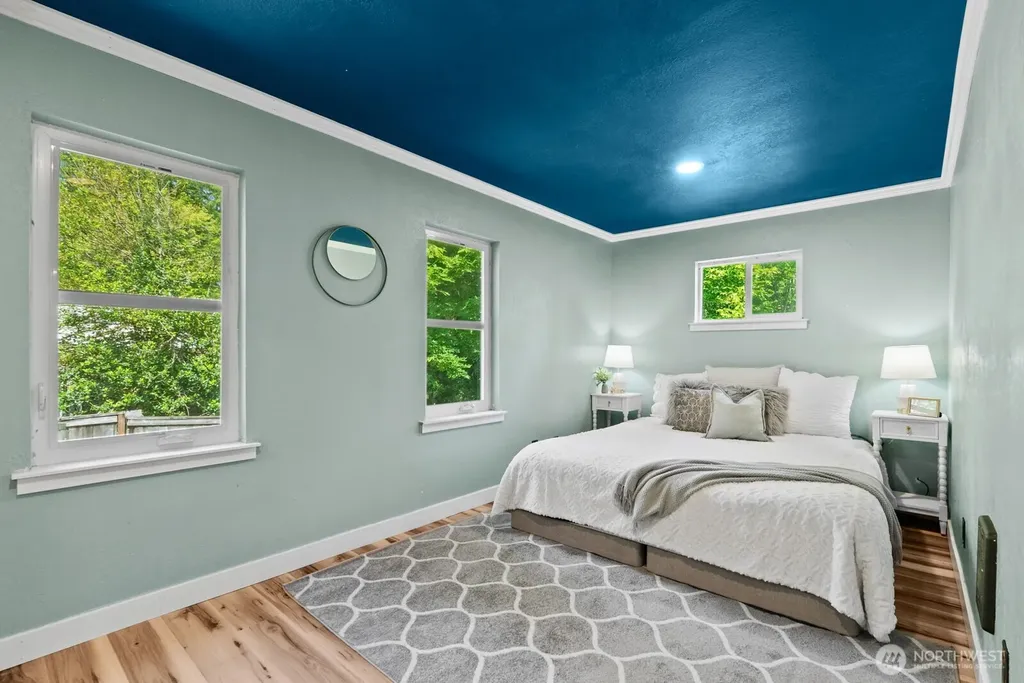 307 4th Street Steilacoom WA 98388