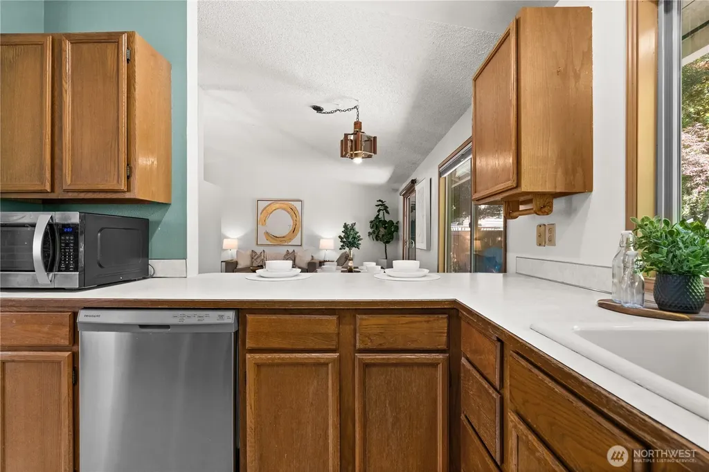 22108 SE 251st Court Maple Valley WA 98038