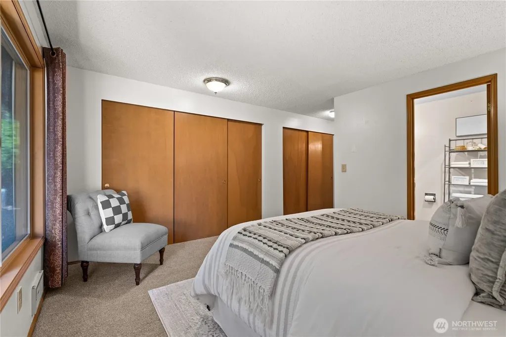22108 SE 251st Court Maple Valley WA 98038
