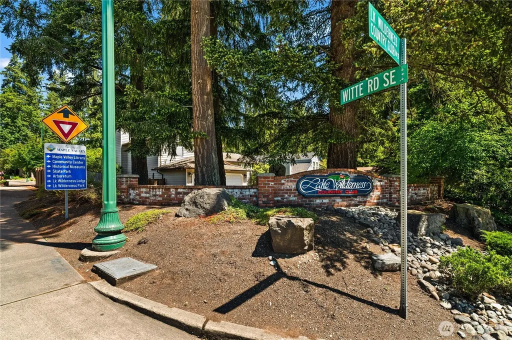 22108 SE 251st Court Maple Valley WA 98038