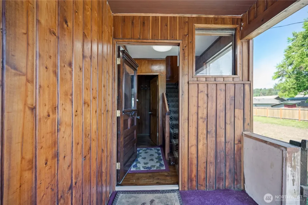 309 NW 2nd Avenue Kelso WA 98626