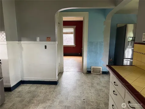 6129 S Park Avenue Tacoma WA 98408