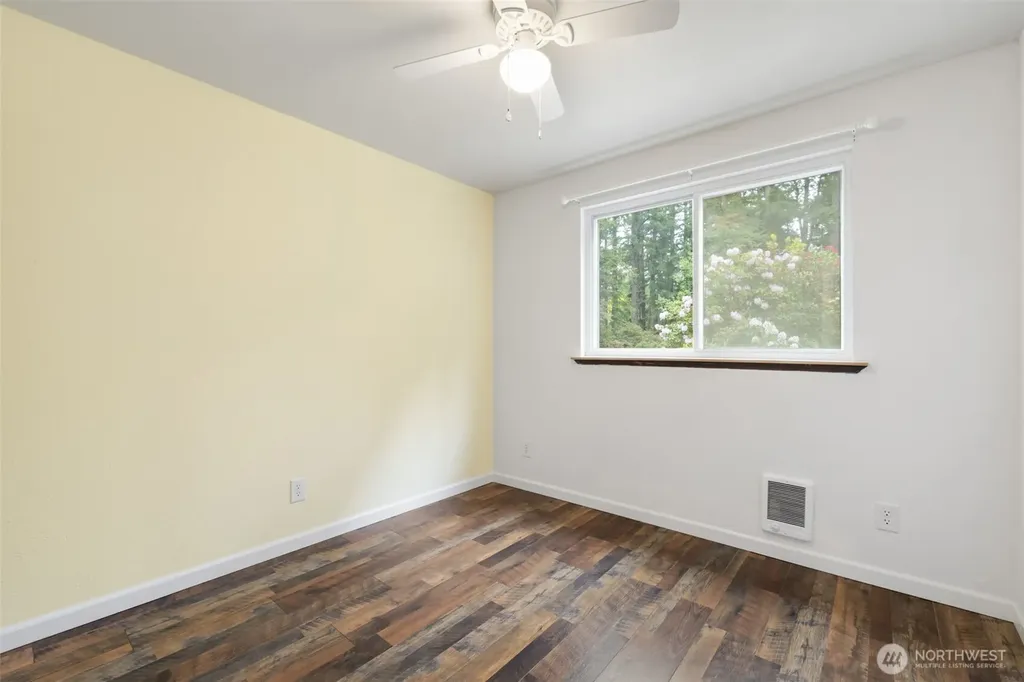 6951 SE Olalla Valley Road Port Orchard WA 98367