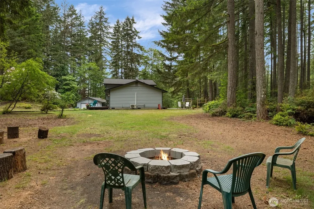 6951 SE Olalla Valley Road Port Orchard WA 98367