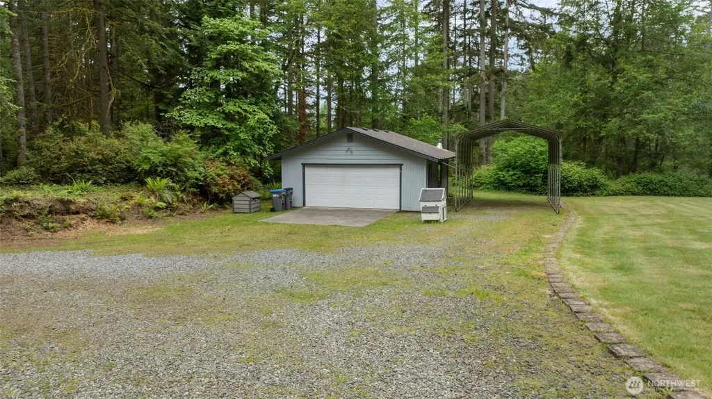 6951 SE Olalla Valley Road Port Orchard WA 98367