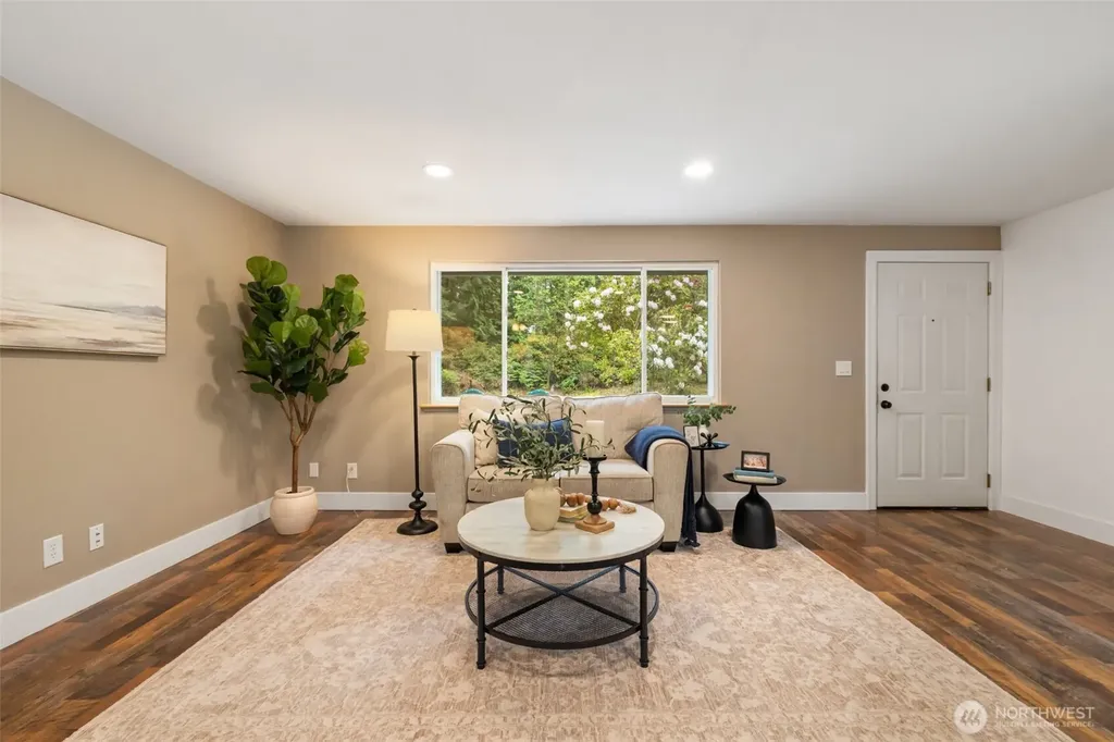 6951 SE Olalla Valley Road Port Orchard WA 98367